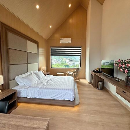 Odyssey Hostel, Tours & Motorbikes Rental Ha Giang Bagian luar foto