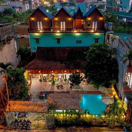 Odyssey Hostel, Tours & Motorbikes Rental Ha Giang Bagian luar foto