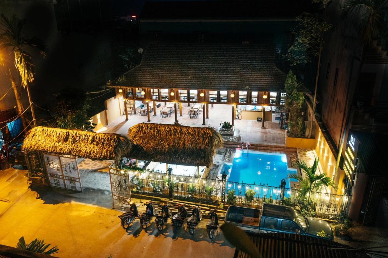 Odyssey Hostel, Tours & Motorbikes Rental Ha Giang Bagian luar foto
