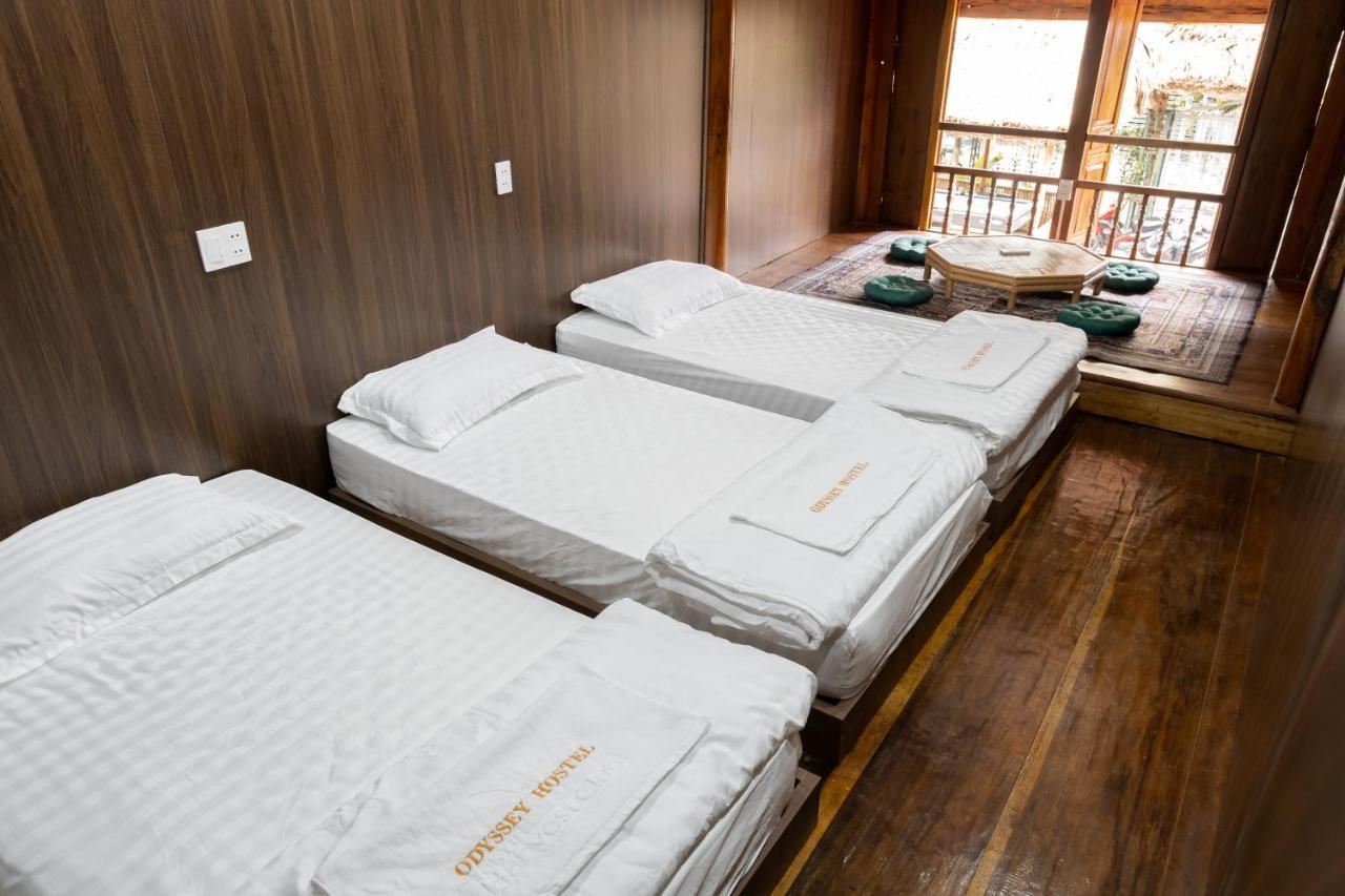 Odyssey Hostel, Tours & Motorbikes Rental Ha Giang Bagian luar foto
