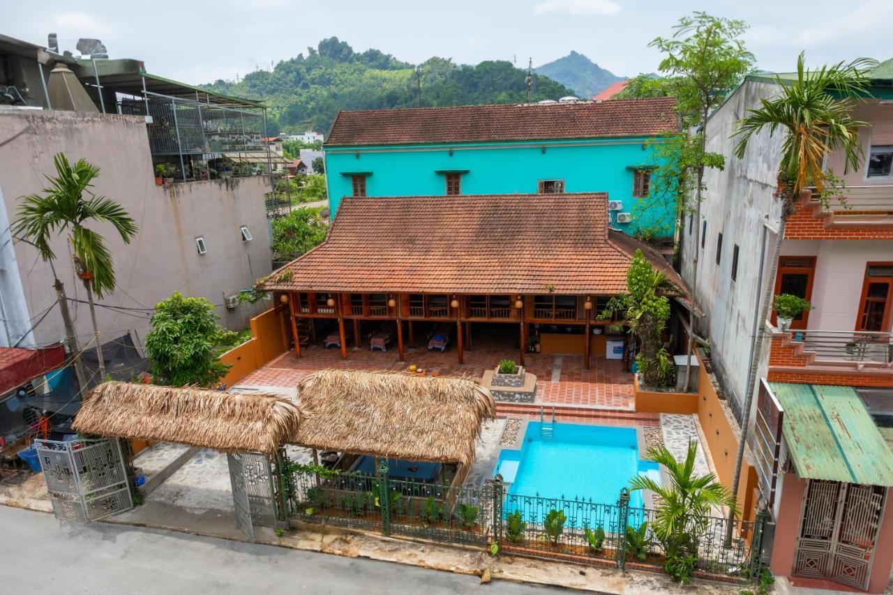 Odyssey Hostel, Tours & Motorbikes Rental Ha Giang Bagian luar foto