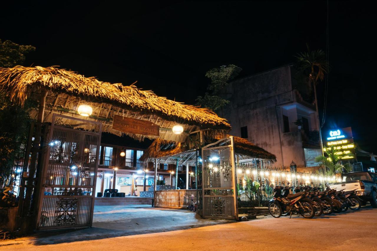 Odyssey Hostel, Tours & Motorbikes Rental Ha Giang Bagian luar foto