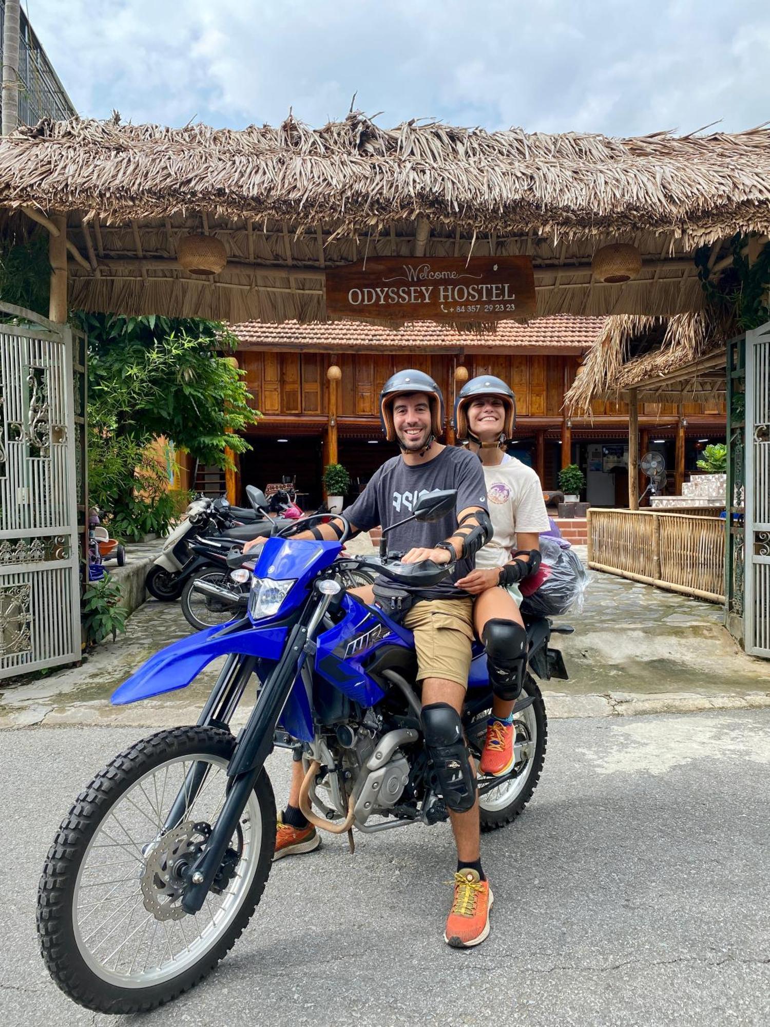 Odyssey Hostel, Tours & Motorbikes Rental Ha Giang Bagian luar foto